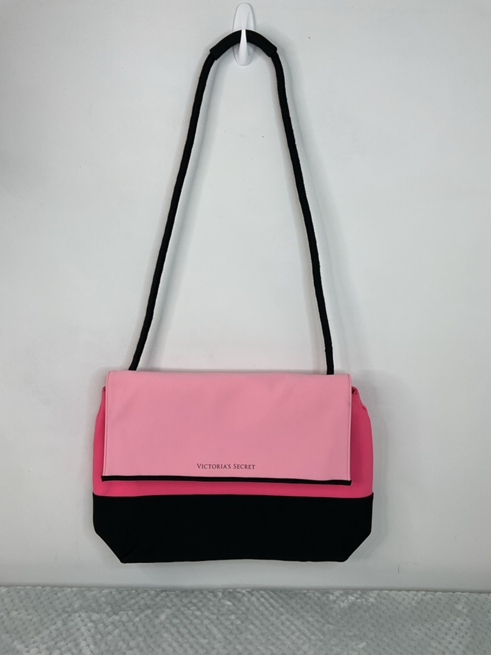 Victoria’s Secret Pink and Black Beach Cooler Tote